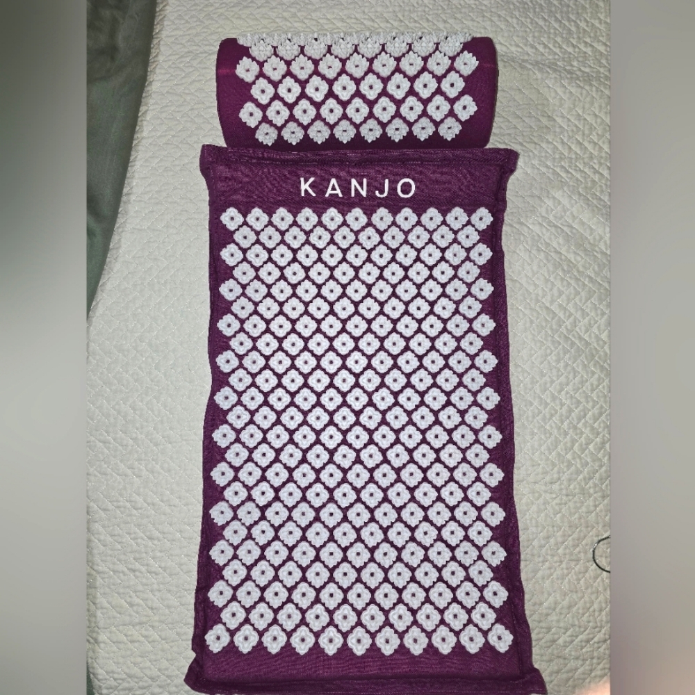 KANJO acupressure mat